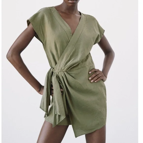 short jumpsuit dress zara BALLOON JUMPSUIT DRESS - Butter